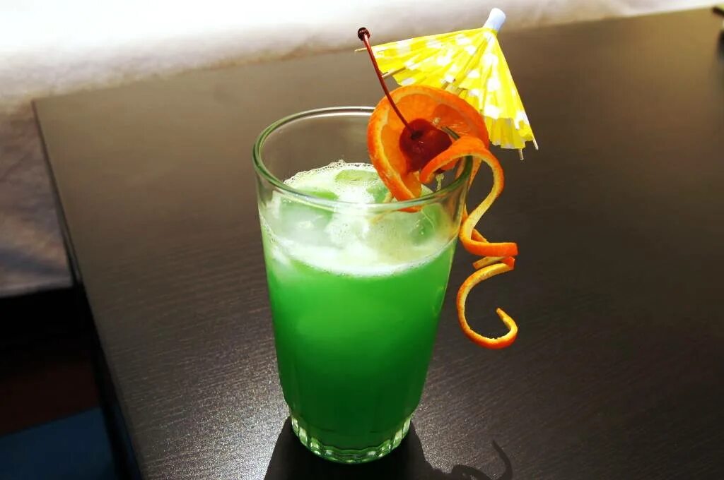 Shirali tsitrus kokteyli nordon uyg‘unlik uchun